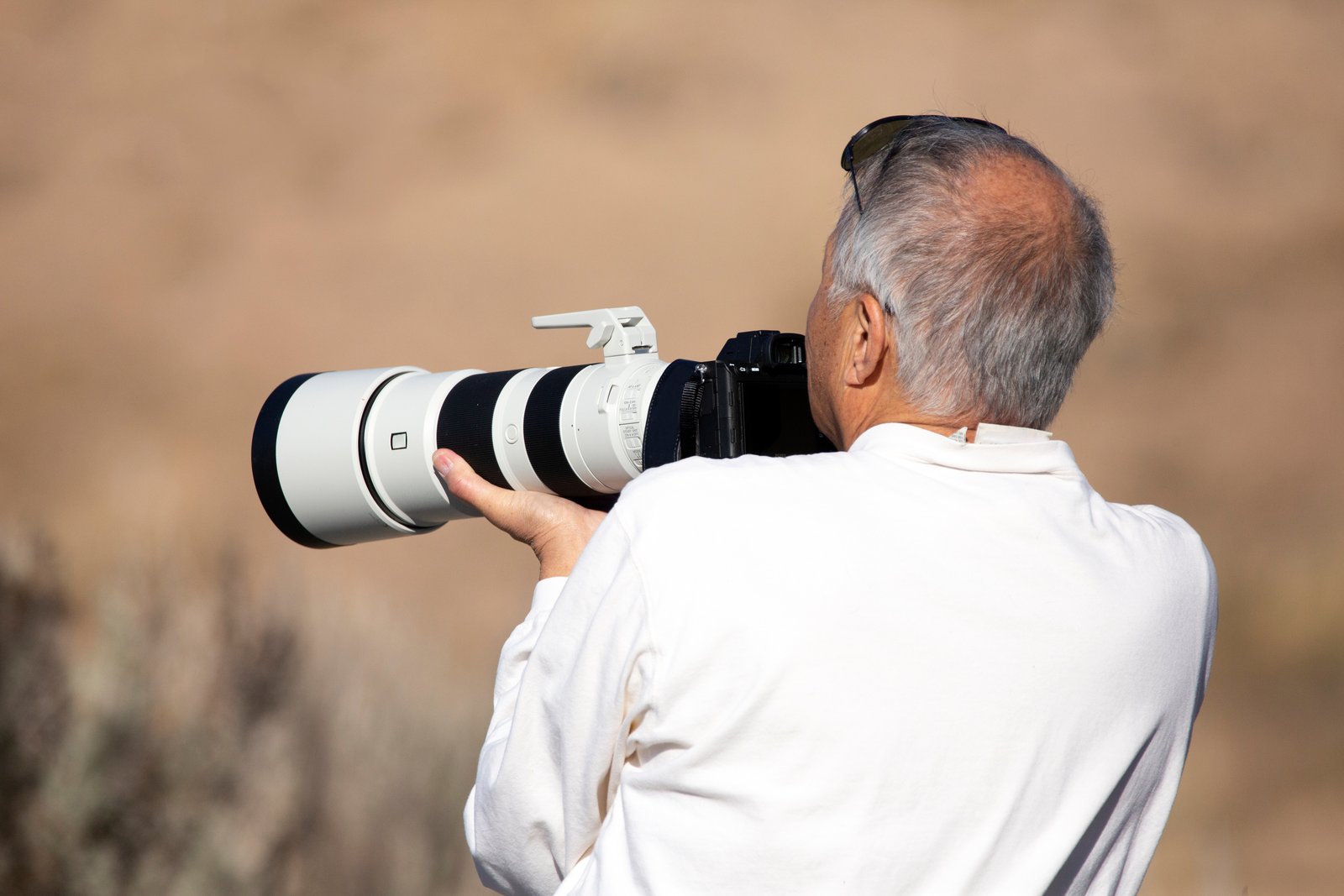 The Best Telephoto Lens Deals Right Now—And Which Ones Are Actually Worth It