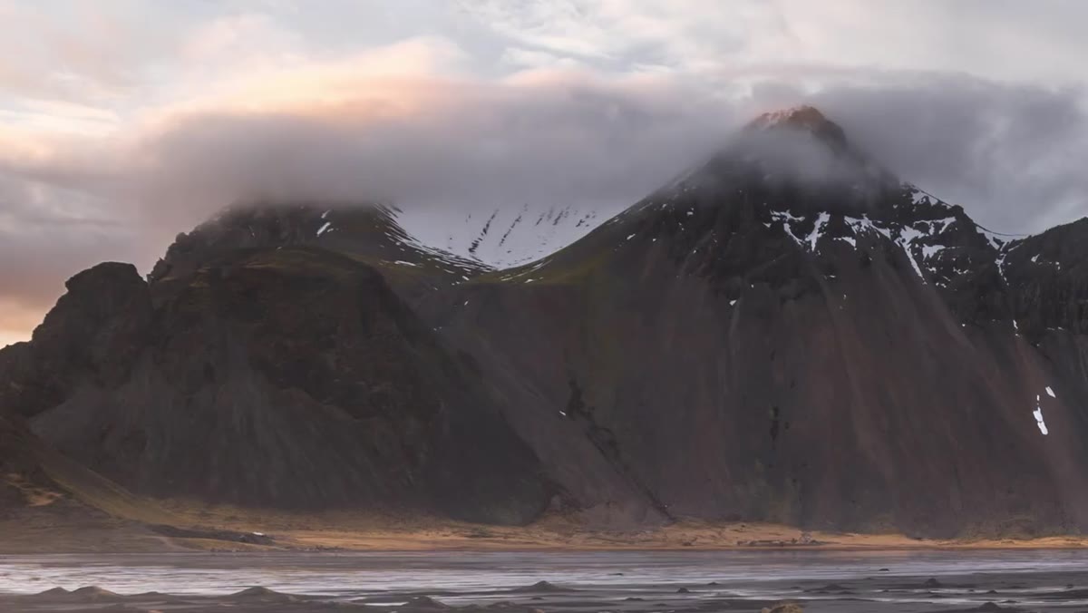 Comparison of flat Iceland shot versus layered composition