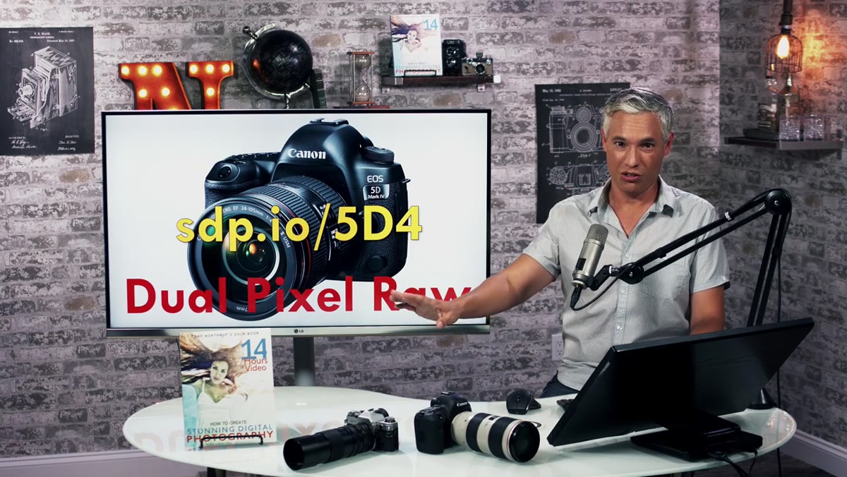 Side-by-side portrait comparison in DPP showing near and far eye focus