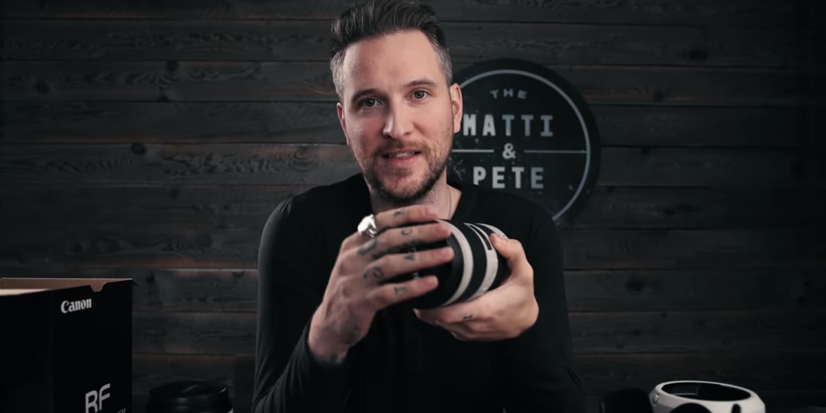 Lens staying the same length while zoom ring is turned
