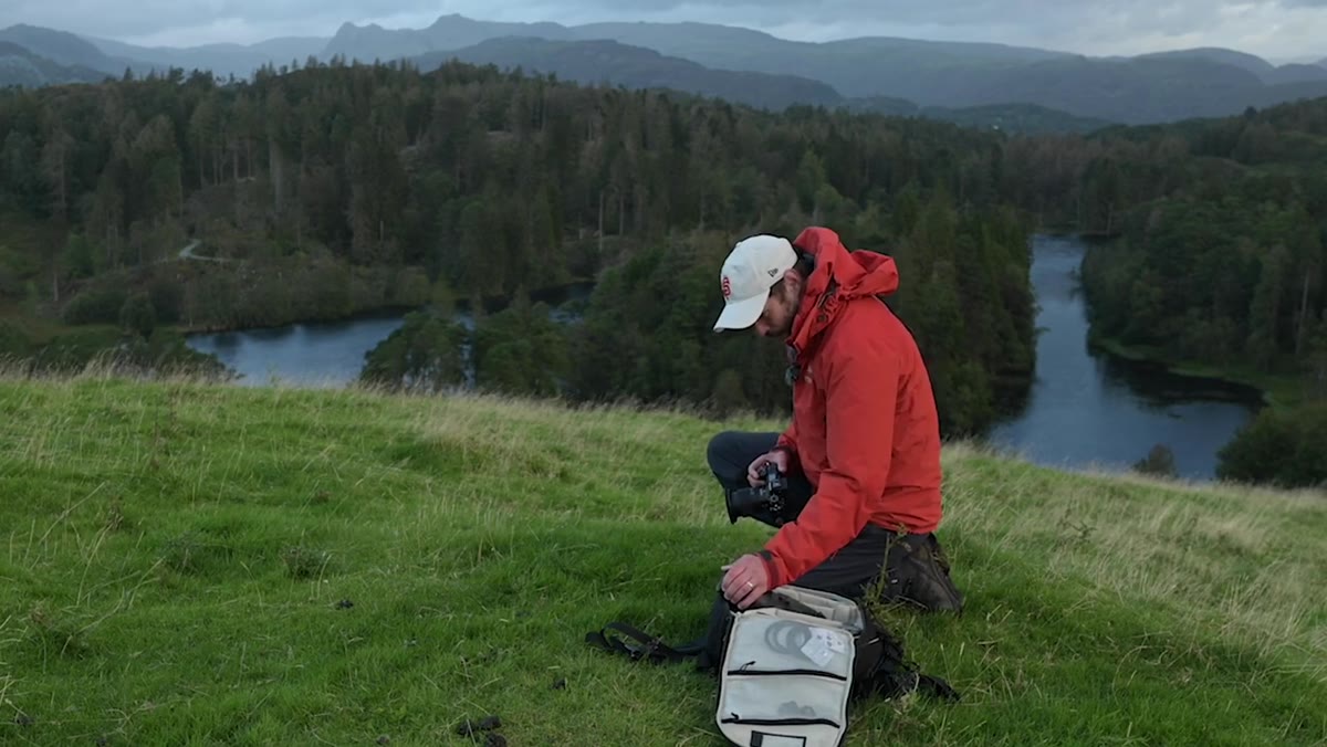 Attaching 70-200mm lens with Lake District landscape behind