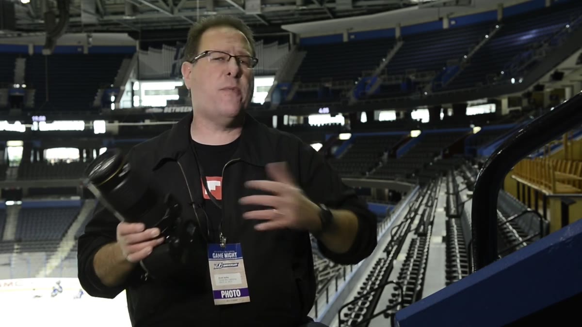 Scott Kelby explaining his real-world review approach outdoors