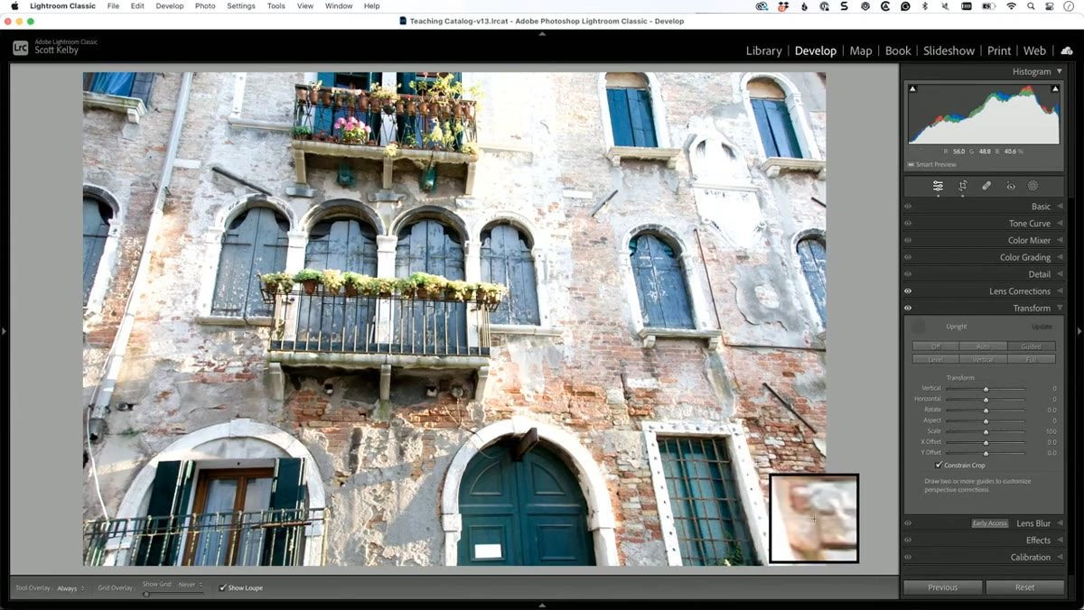 Guided transform active, first line being drawn on building edge