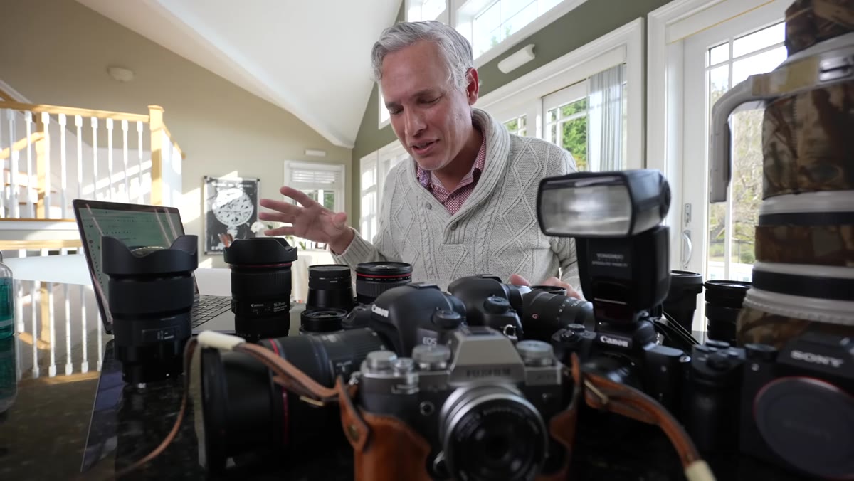 Tony on video call showing gear to KEH buyer Brian