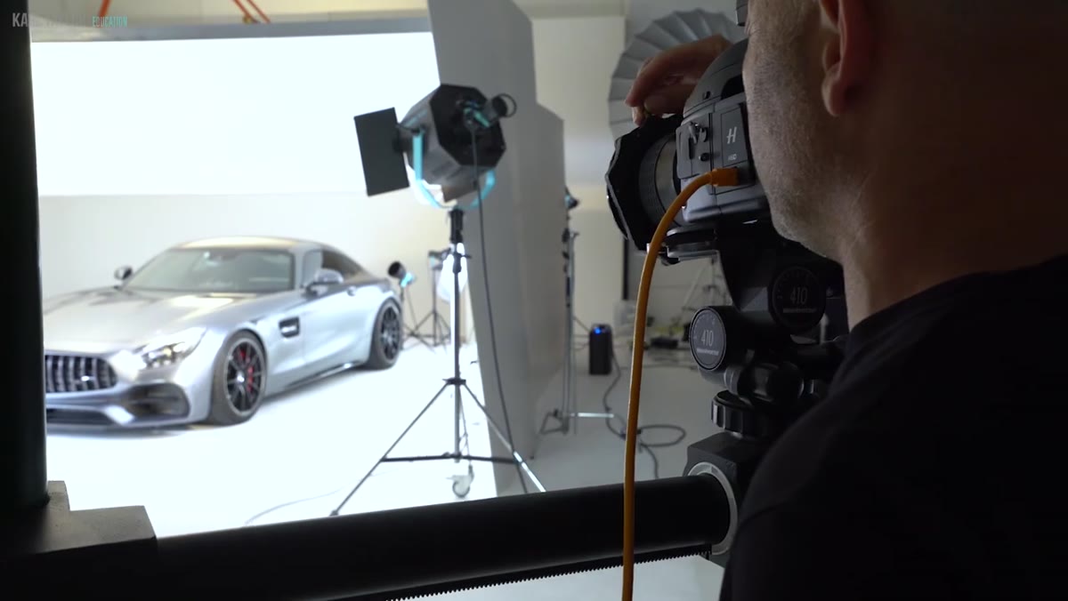 Photographer explains focal length impact on car shape