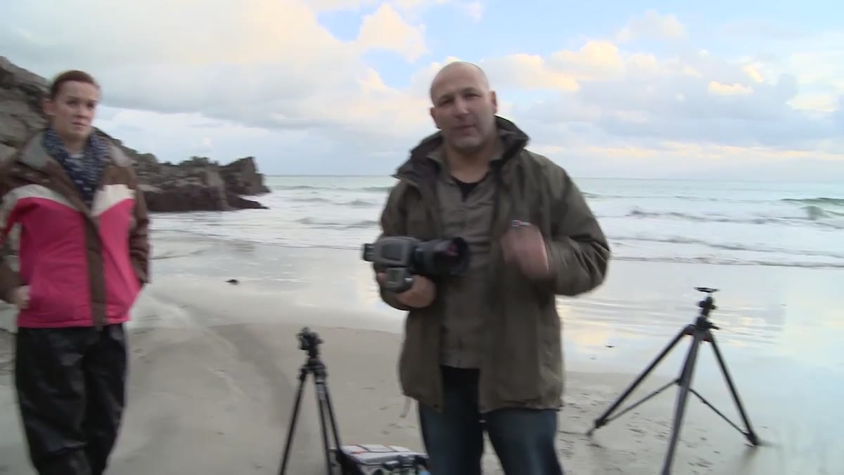 Karl realizing he has the wrong lens in his bag