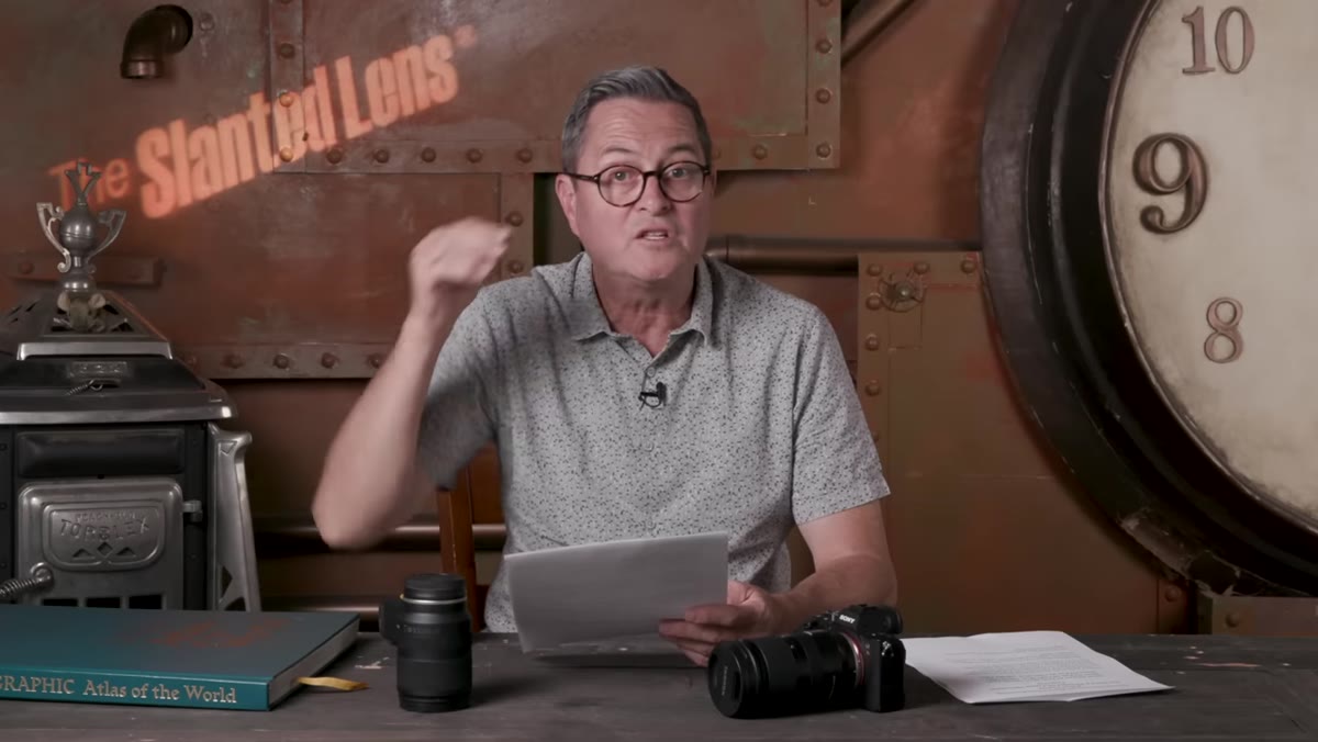 Host mentioning early 2020 availability for the 70-180mm