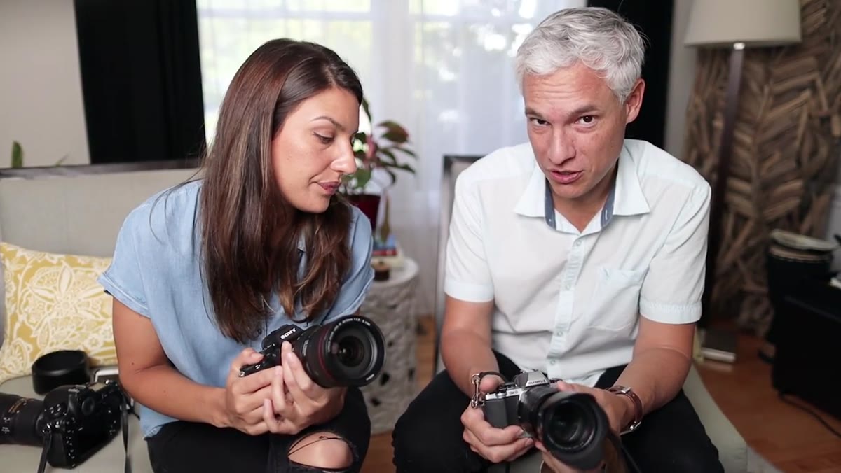 Tony comparing f/2.8 aperture benefits for travel shooting