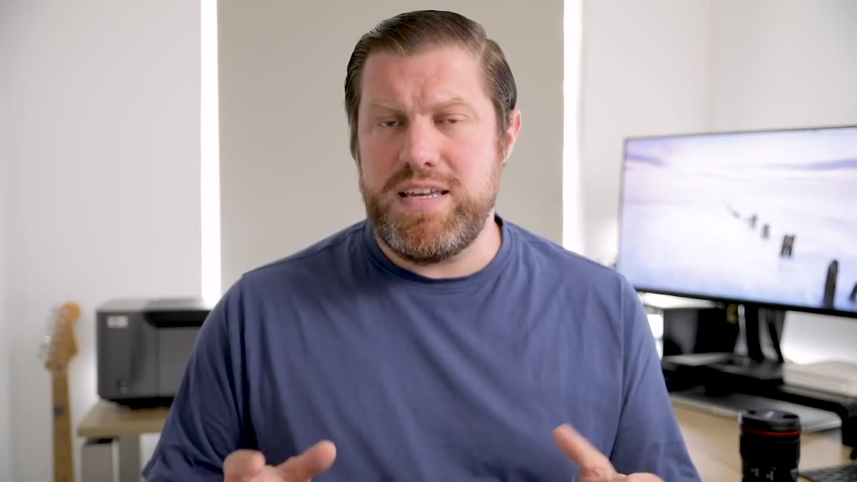 Presenter making key point about focal length versus perspective