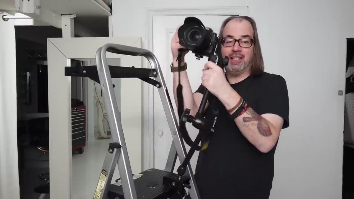 Demonstrating semi-locked arm position for flexible shooting