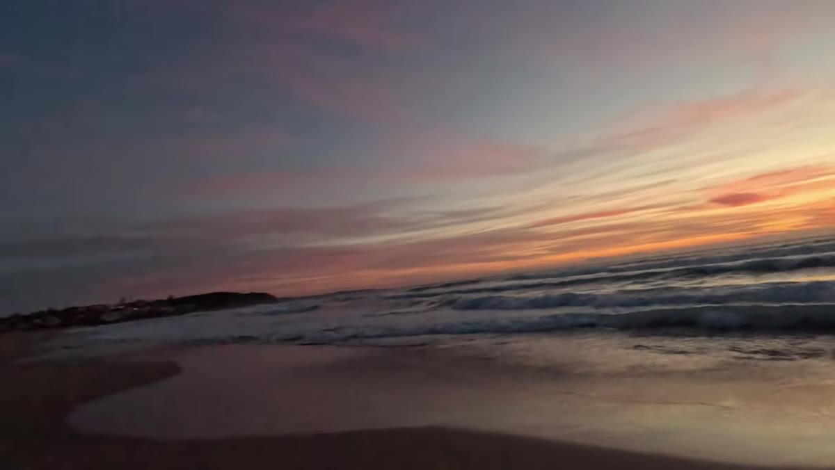 Zoomed-in view of incoming wave sets with layered light