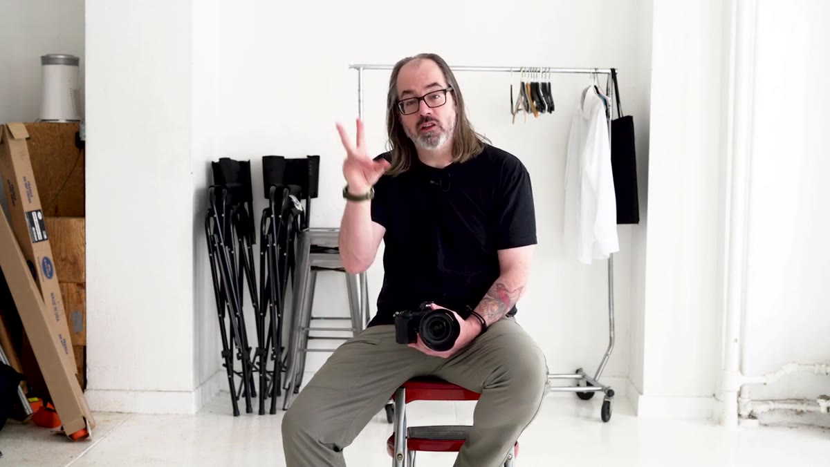 Daniel discussing shooting portraits on the wider side at 50mm