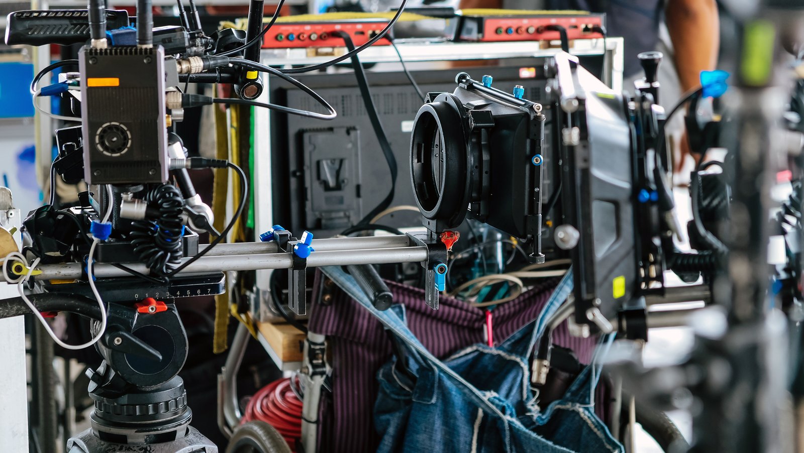 Why This Netflix Comedy About Big Box Retail Actually Matters to Gear Shoppers
